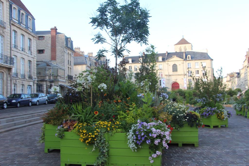 Appartement Proche Hippodrome Caen Ruang foto