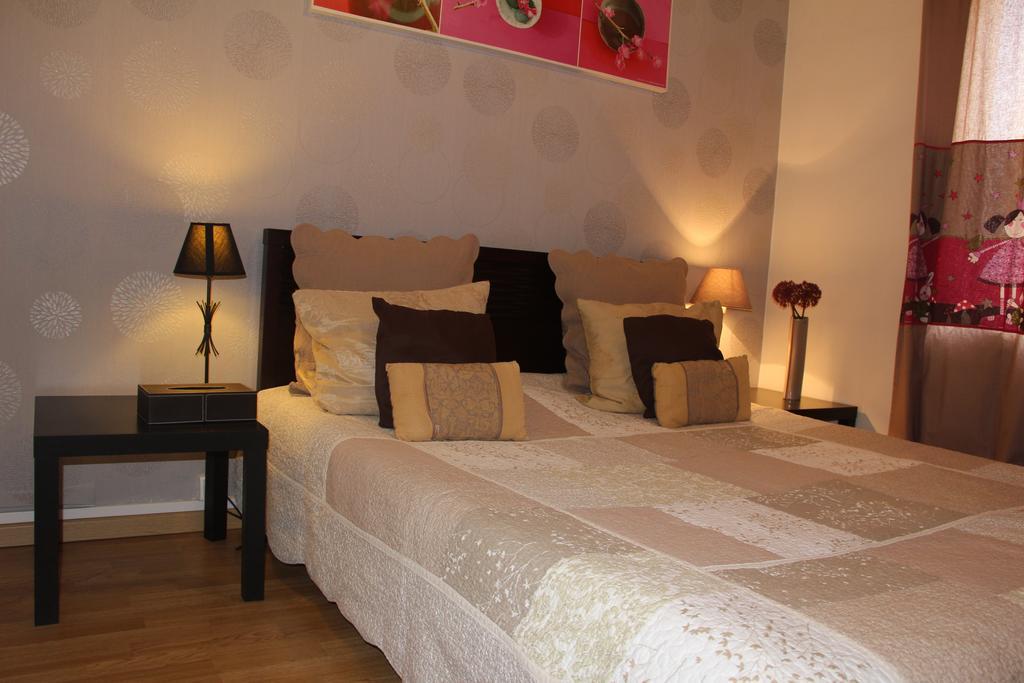 Appartement Proche Hippodrome Caen Ruang foto
